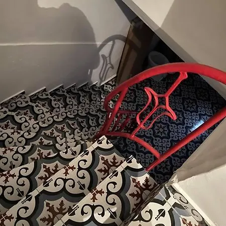 2 شقة *